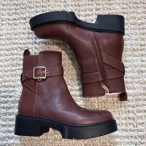 Coach Lacey Leather Bootie Sz 7.5B